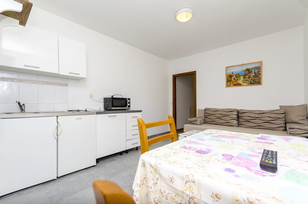 Apartments Mirko I Anda Donji Okrug  Buitenkant foto