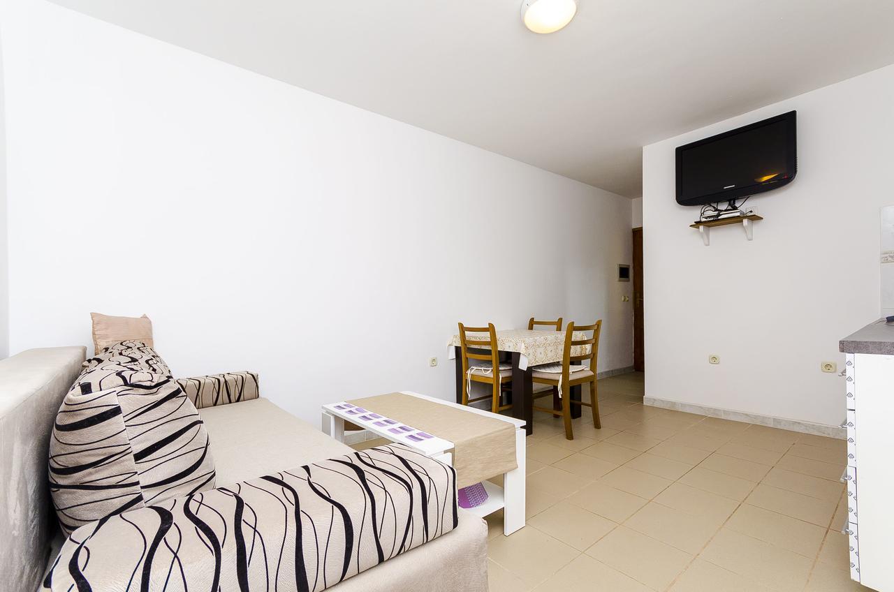 Apartments Mirko I Anda Donji Okrug  Buitenkant foto